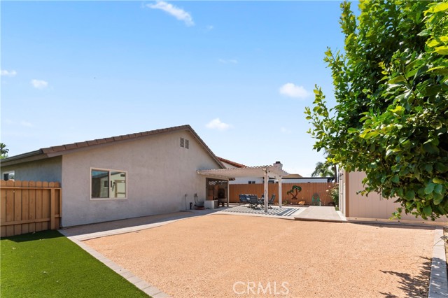 Image 35 of 37 For 39781 Pin Oak Court