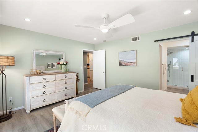 1425 E 2nd Street, Long Beach CA: https://media.crmls.org/medias/4d4ea059-c464-4af2-955d-b23876b06a3b.jpg