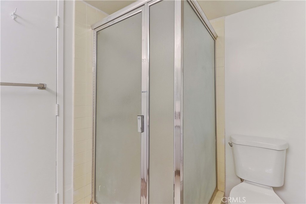 https://media.crmls.org/medias/4d4ecd4c-9912-4e6d-a947-aaef3d70b510.jpg?preset=X-Large