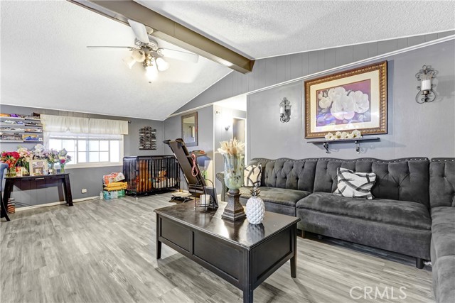 Detail Gallery Image 2 of 10 For 2717 Arrow #130,  La Verne,  CA 91750 - 3 Beds | 2 Baths