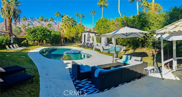 951 N Camino Condor, Palm Springs CA: https://media.crmls.org/medias/4d4f04f1-bc54-4d69-bb5a-35e5140c54fe.jpg