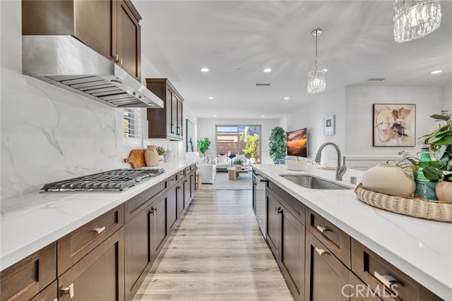 Detail Gallery Image 5 of 36 For 133 Hemisphere, Irvine,  CA 92618 - 4 Beds | 3 Baths