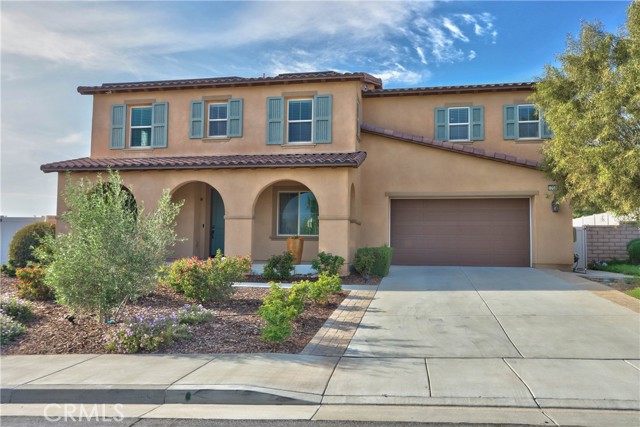 Detail Gallery Image 2 of 52 For 32640 Cougar Pass Ct, Winchester,  CA 92596 - 5 Beds | 3/1 Baths