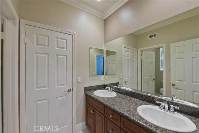 Detail Gallery Image 35 of 56 For 1235 Vintage Oak St, Simi Valley,  CA 93063 - 5 Beds | 4/1 Baths
