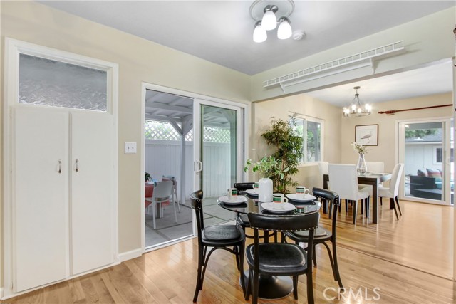 927 Alta Loma Drive, Corona CA: https://media.crmls.org/medias/4d53b1ee-cacc-4a4b-9d37-f421d0278116.jpg