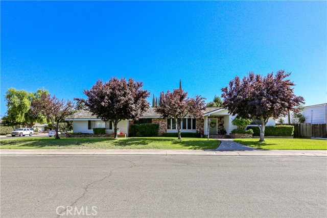 Detail Gallery Image 1 of 1 For 2918 Bedford Dr, Merced,  CA 95340 - 3 Beds | 2/1 Baths