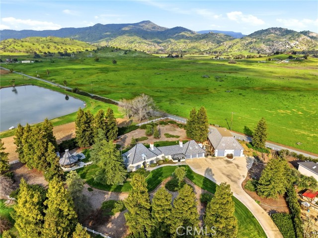 Detail Gallery Image 14 of 75 For 31311 Melanie Ct, Springville,  CA 93265 - 3 Beds | 2/1 Baths