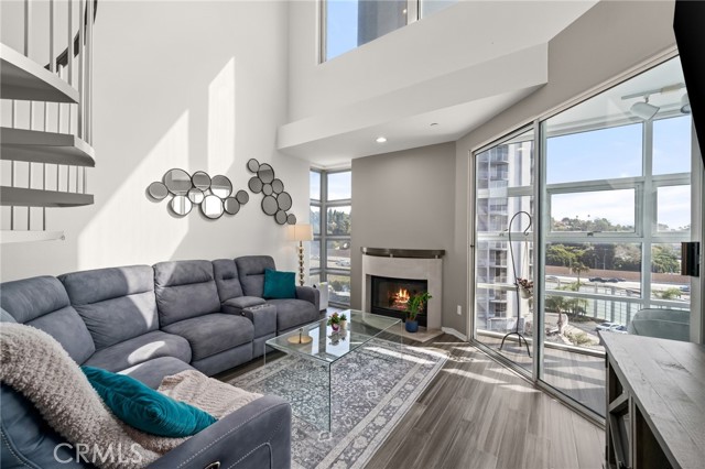 Detail Gallery Image 1 of 36 For 171 N Church Ln #407,  Los Angeles,  CA 90049 - 2 Beds | 2 Baths