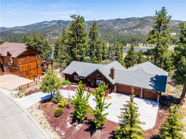 Detail Gallery Image 3 of 50 For 42728 Timberline, Big Bear Lake,  CA 92315 - 3 Beds | 3/1 Baths