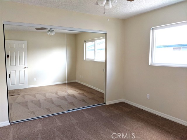 Detail Gallery Image 6 of 9 For 9566 Olive, Bellflower,  CA 90706 - 2 Beds | 1 Baths