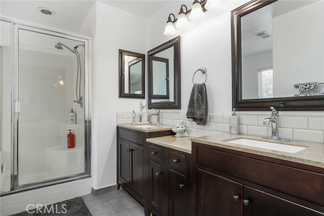 Detail Gallery Image 17 of 37 For 24658 Montevista Cir, Valencia,  CA 91354 - 3 Beds | 2/1 Baths