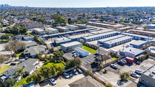 Detail Gallery Image 4 of 60 For 2150 Newport Blvd., Costa Mesa,  CA 92627 - 2 Beds | 1 Baths