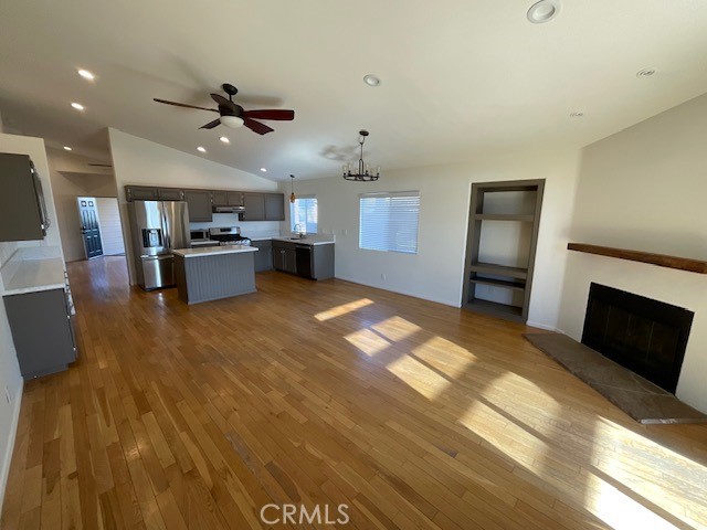 Detail Gallery Image 7 of 23 For 25858 Webster, Stevenson Ranch,  CA 91381 - 3 Beds | 2 Baths