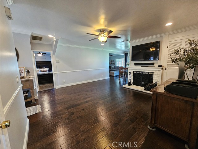 Detail Gallery Image 5 of 38 For 4026 N Shadydale Ave, Covina,  CA 91722 - 4 Beds | 2/1 Baths
