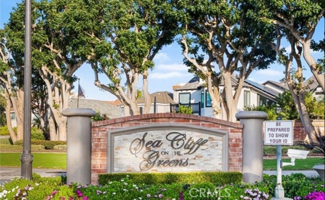 Detail Gallery Image 39 of 40 For 19371 Woodlands, Huntington Beach,  CA 92648 - 3 Beds | 2/1 Baths