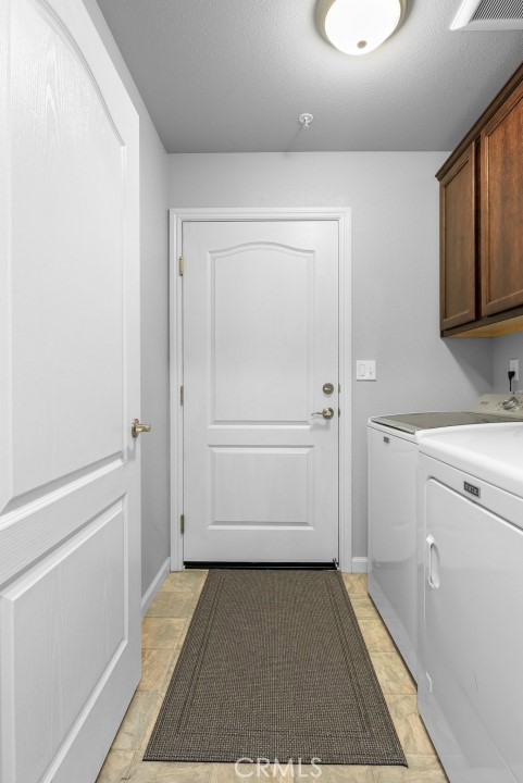 Detail Gallery Image 22 of 34 For 969 August Way, Redding,  CA 96003 - 3 Beds | 2 Baths