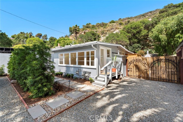 21062 Laguna Canyon Road, Laguna Beach CA: https://media.crmls.org/medias/4d595755-5ddf-4b13-ace1-c070a79af185.jpg