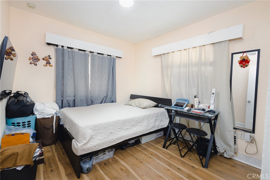 4284 Dwight - photo 20