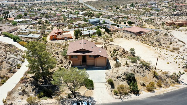 Detail Gallery Image 6 of 39 For 57443 Buena Suerta, Yucca Valley,  CA 92284 - 4 Beds | 2/1 Baths