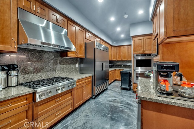 1708 Snowberry Road, Beaumont CA: https://media.crmls.org/medias/4d5a90bc-6e27-4a3c-8270-afd6ac648ea2.jpg