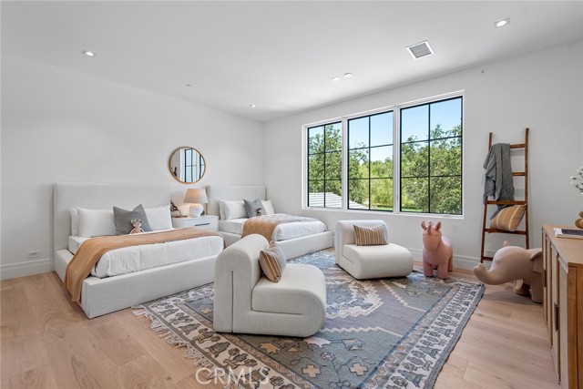 Detail Gallery Image 33 of 57 For 24044 Long Valley Rd, Hidden Hills,  CA 91302 - 7 Beds | 7/2 Baths