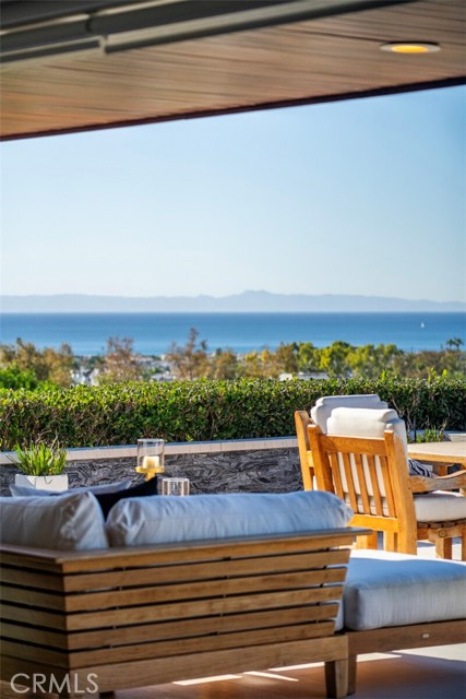 Detail Gallery Image 14 of 56 For 1020 White Sails, Corona Del Mar,  CA 92625 - 3 Beds | 3 Baths