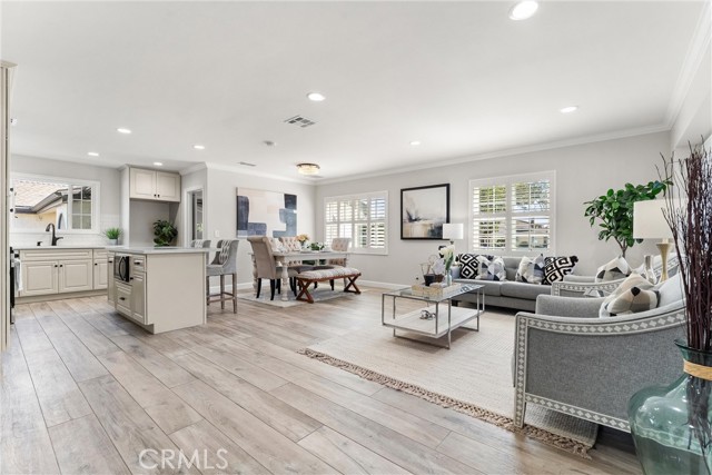 6557 E Walkerton Street, Long Beach CA: https://media.crmls.org/medias/4d5b9e21-6b6e-48ee-a70a-88337b6cf2c8.jpg