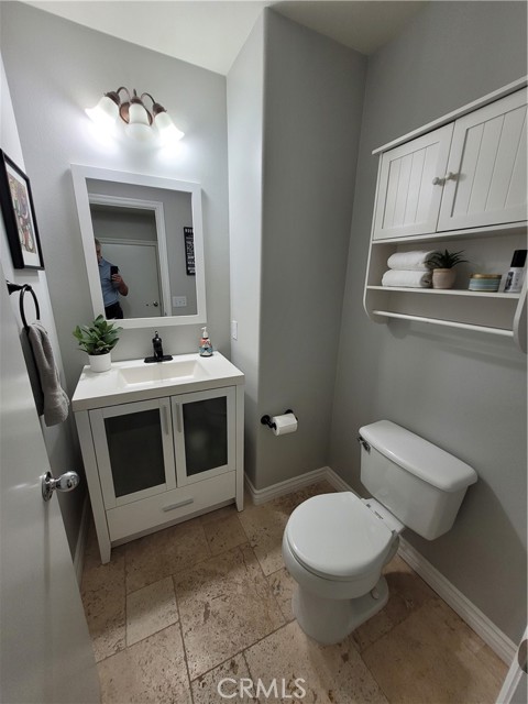 Detail Gallery Image 9 of 28 For 43661 Calabro St, Temecula,  CA 92592 - 3 Beds | 2/1 Baths