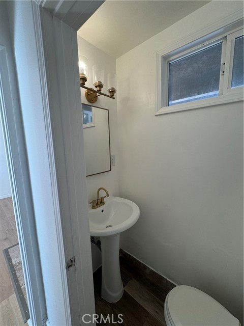 Detail Gallery Image 11 of 28 For 144 E Avenue Q, Palmdale,  CA 93550 - 3 Beds | 1/1 Baths