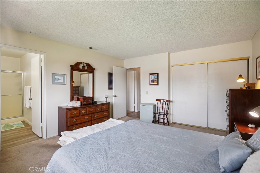 4d5d41dc C097 463e B9f2 F0d0fa931bbb