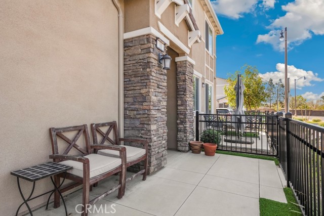 16540 Wyndham Lane, Fontana CA: https://media.crmls.org/medias/4d5e2fff-ff22-493e-b185-99d29a4b62f2.jpg