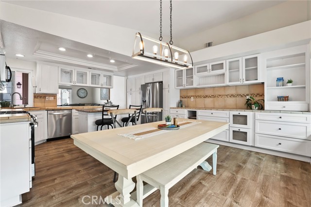 780 Gregory Lane, Oceanside CA: https://media.crmls.org/medias/4d5e87ee-efee-40ef-972e-f876dd9df394.jpg