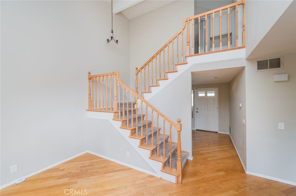 MLS #OC25276535 image #14