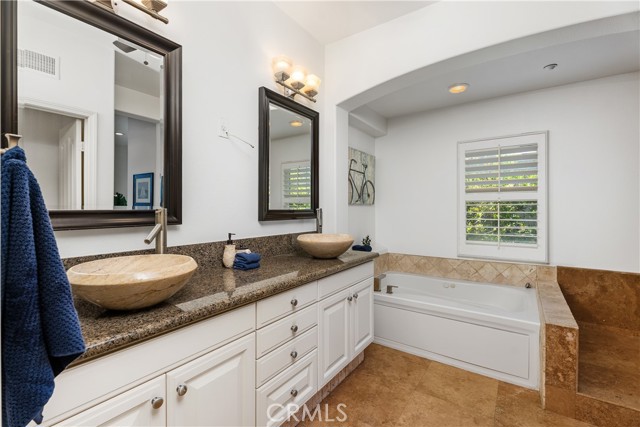 Detail Gallery Image 33 of 47 For 6249 Pacific Pointe Dr #16,  Huntington Beach,  CA 92648 - 3 Beds | 2/1 Baths