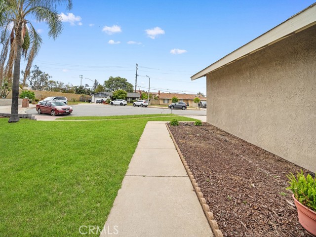 Detail Gallery Image 7 of 32 For 10478 Nutmeg St, Rancho Cucamonga,  CA 91730 - 4 Beds | 2 Baths