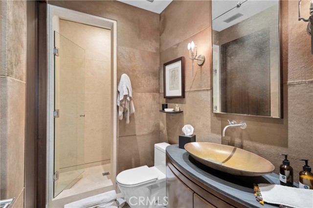 88 Emerald, Laguna Beach CA: https://media.crmls.org/medias/4d5f9f28-d67b-4e1a-9ec6-87e09bf51d65.jpg