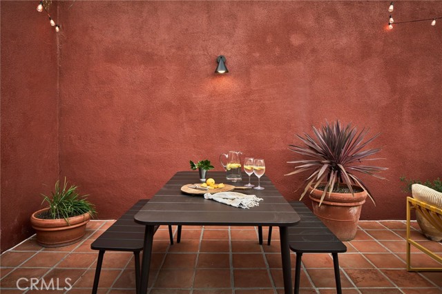 Detail Gallery Image 27 of 30 For 3761 Glenalbyn, Los Angeles,  CA 90065 - 3 Beds | 3 Baths