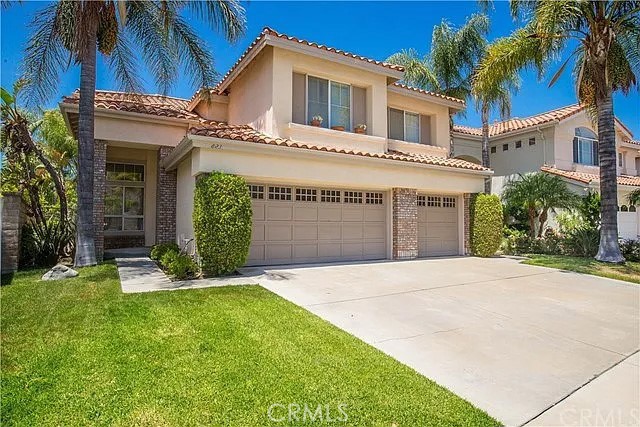 Detail Gallery Image 3 of 32 For 823 S Parkglen Pl, Anaheim Hills,  CA 92808 - 4 Beds | 3/1 Baths