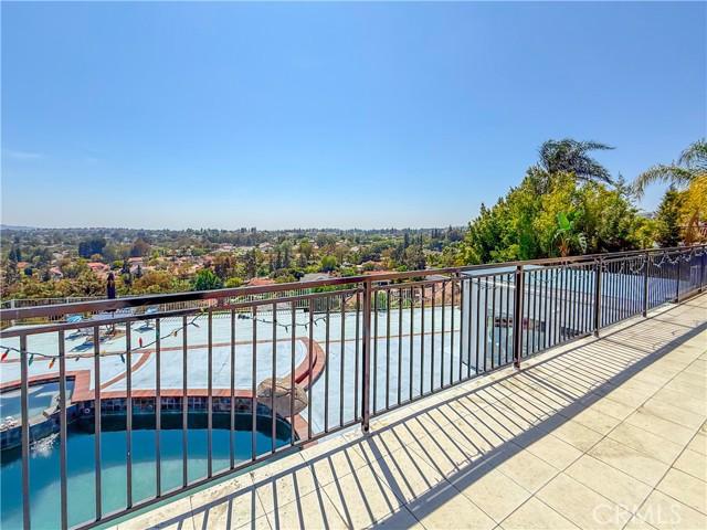 21620 Brisbane Way, Yorba Linda CA: https://media.crmls.org/medias/4d6039ee-ea76-4cbc-acbf-7a022f62a843.jpg