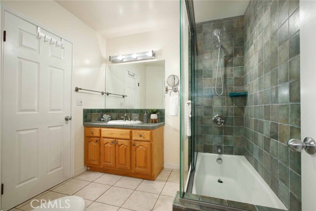 Detail Gallery Image 19 of 38 For 1410 Grandview Ave, Glendale,  CA 91201 - 3 Beds | 2/1 Baths
