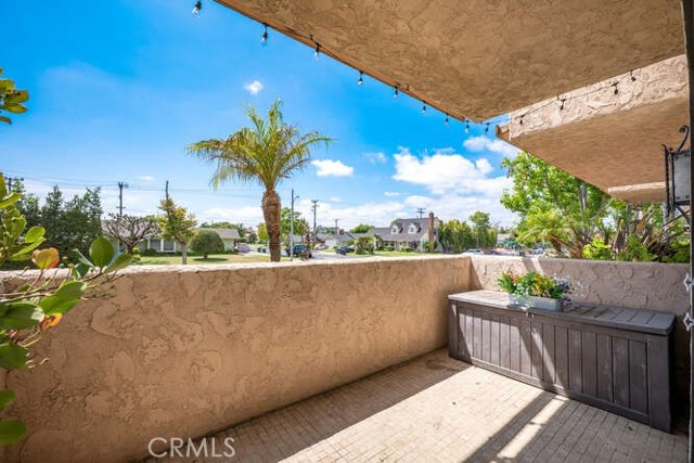 12300 Montecito Road, Seal Beach CA: https://media.crmls.org/medias/4d612e5f-2e0a-4c04-84e1-5e9da23c6a27.jpg
