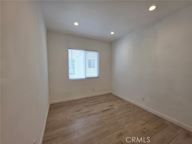 Detail Gallery Image 9 of 13 For 142 E 65th St, Los Angeles,  CA 90003 - 2 Beds | 1 Baths