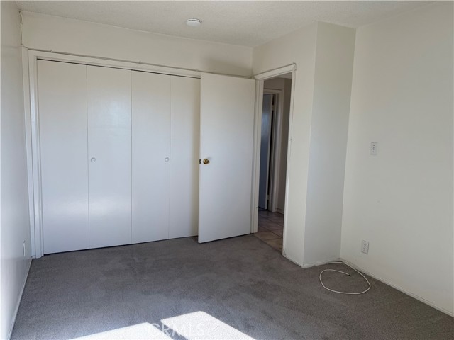 Detail Gallery Image 6 of 12 For 1953 N Parish #C,  Burbank,  CA 91504 - 2 Beds | 1/1 Baths