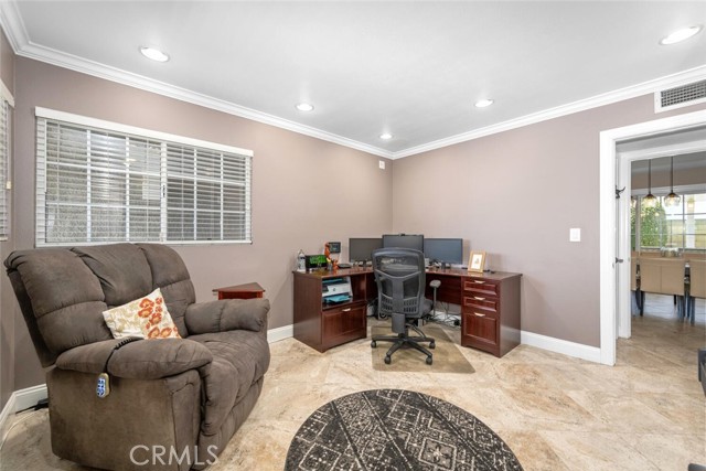 6786 Molokai Drive, Cypress CA: https://media.crmls.org/medias/4d64be04-5dbc-4fb8-8304-f0c7102dd195.jpg
