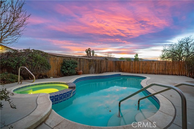 Detail Gallery Image 6 of 63 For 5542 Columbia Way, Lancaster,  CA 93536 - 4 Beds | 2/1 Baths