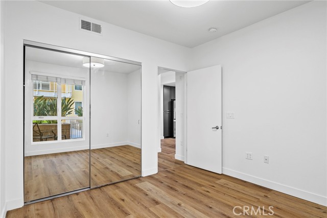 Detail Gallery Image 13 of 34 For 21301 Erwin #206,  Woodland Hills,  CA 91367 - 2 Beds | 2 Baths