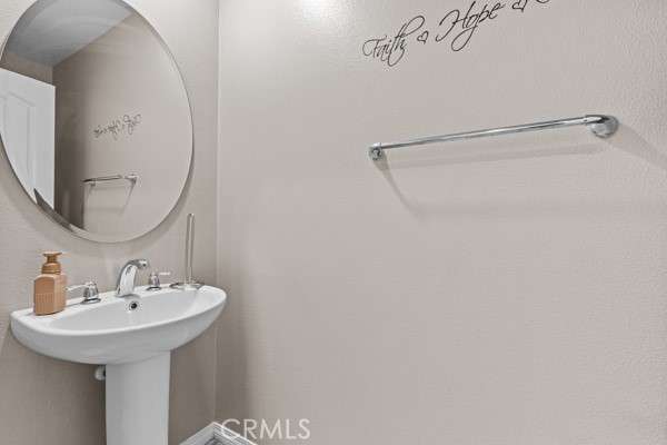 https://media.crmls.org/medias/4d6513db-31ea-457d-92cf-c1f0d8409de6.jpg?preset=X-Large