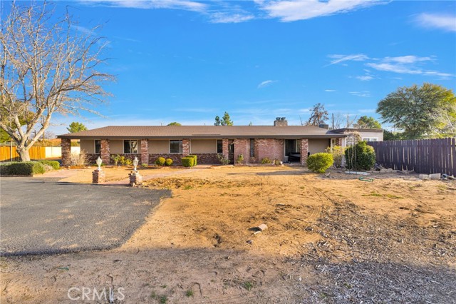 Detail Gallery Image 5 of 61 For 14415 Erie, Apple Valley,  CA 92307 - 4 Beds | 2 Baths