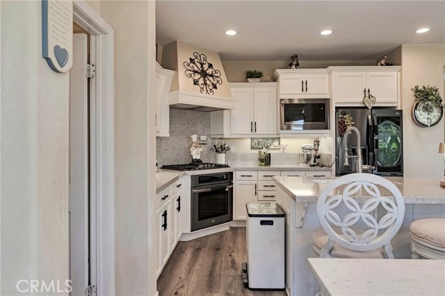 Detail Gallery Image 13 of 54 For 19639 Ellis Henry Ct, Newhall,  CA 91321 - 4 Beds | 3 Baths