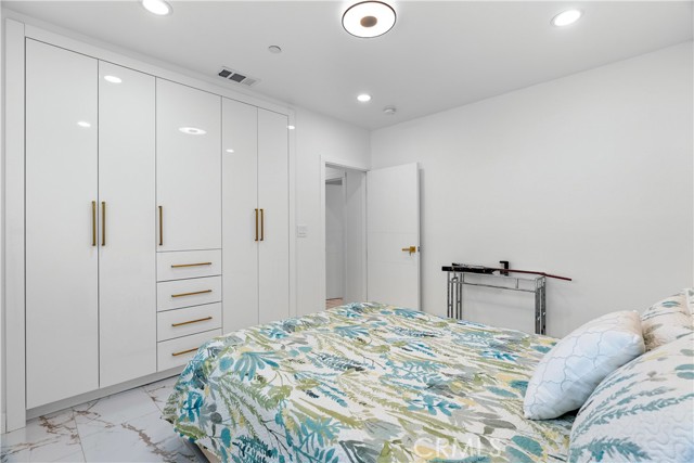 3419 Montrose Avenue, La Crescenta CA: https://media.crmls.org/medias/4d65e65a-d13e-4d3e-ad89-d3768214b11e.jpg